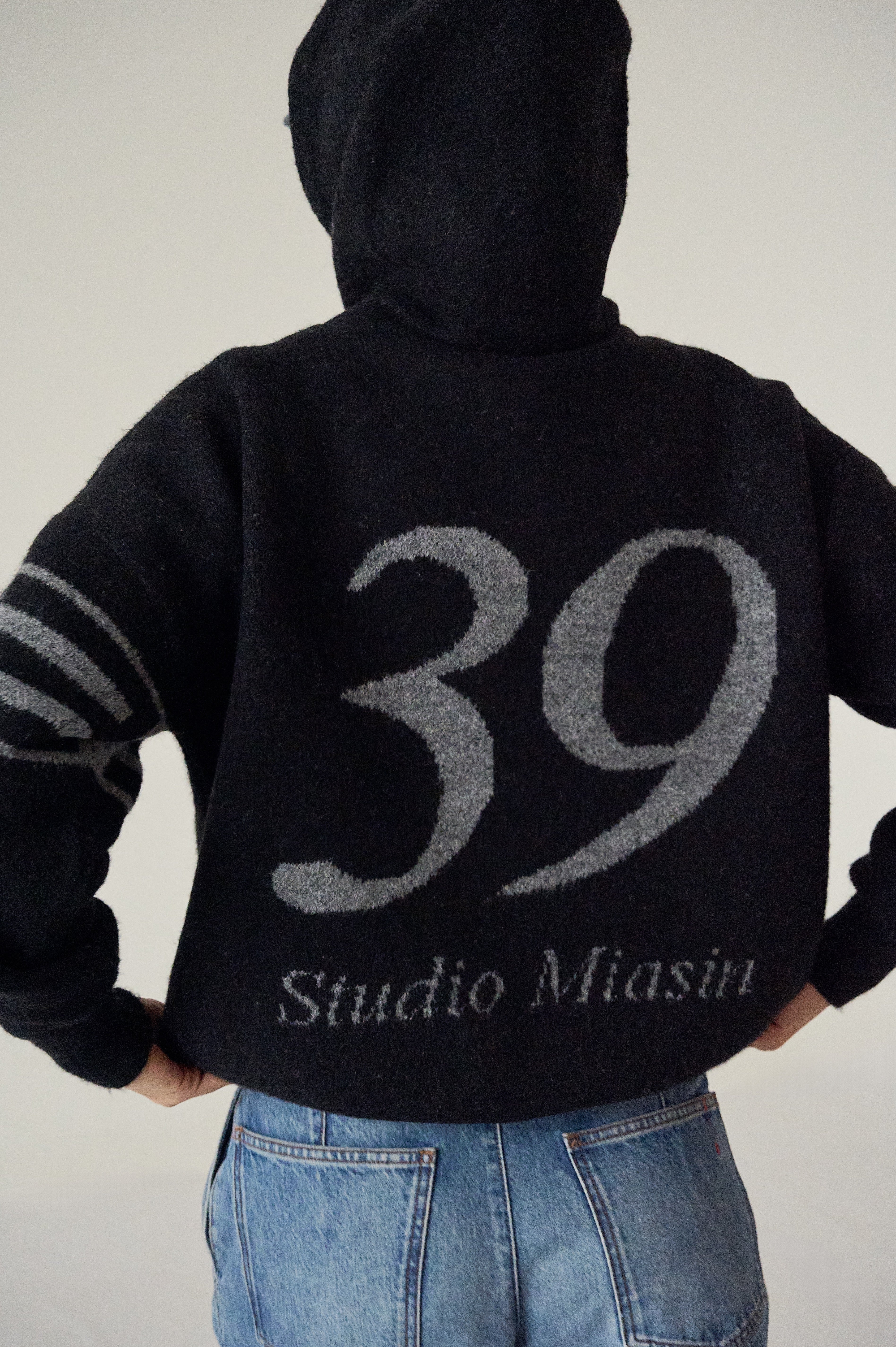 Thirty-Nine Hoodie Black